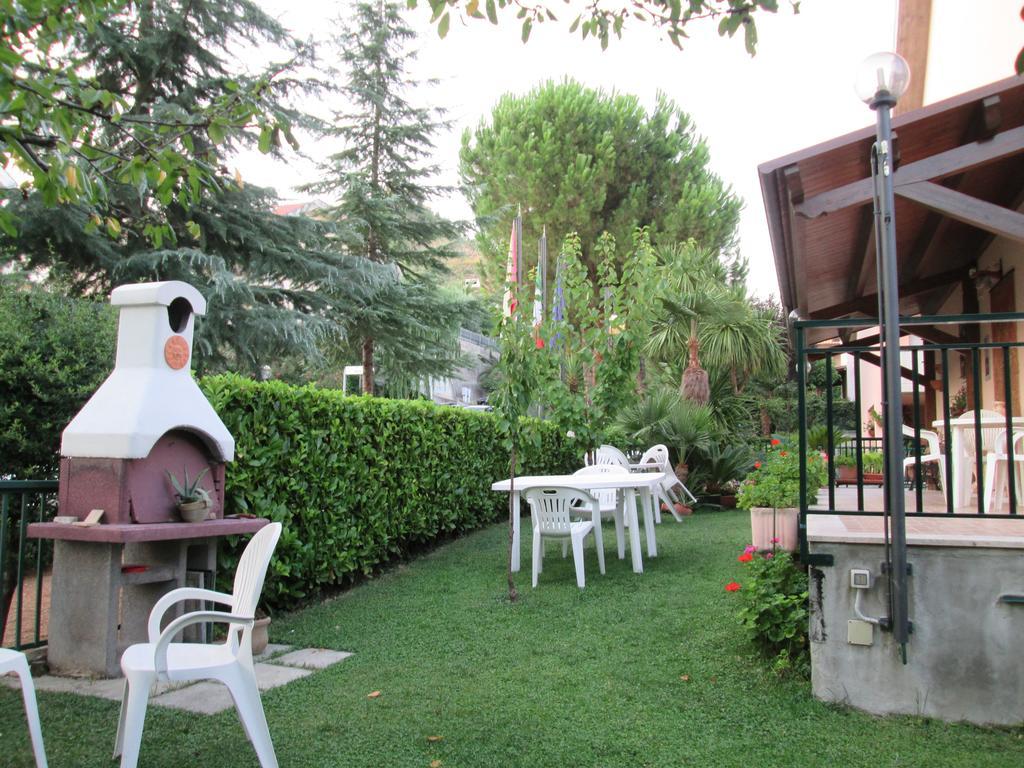 B&B Le Begonie Ascoli Piceno Exterior photo