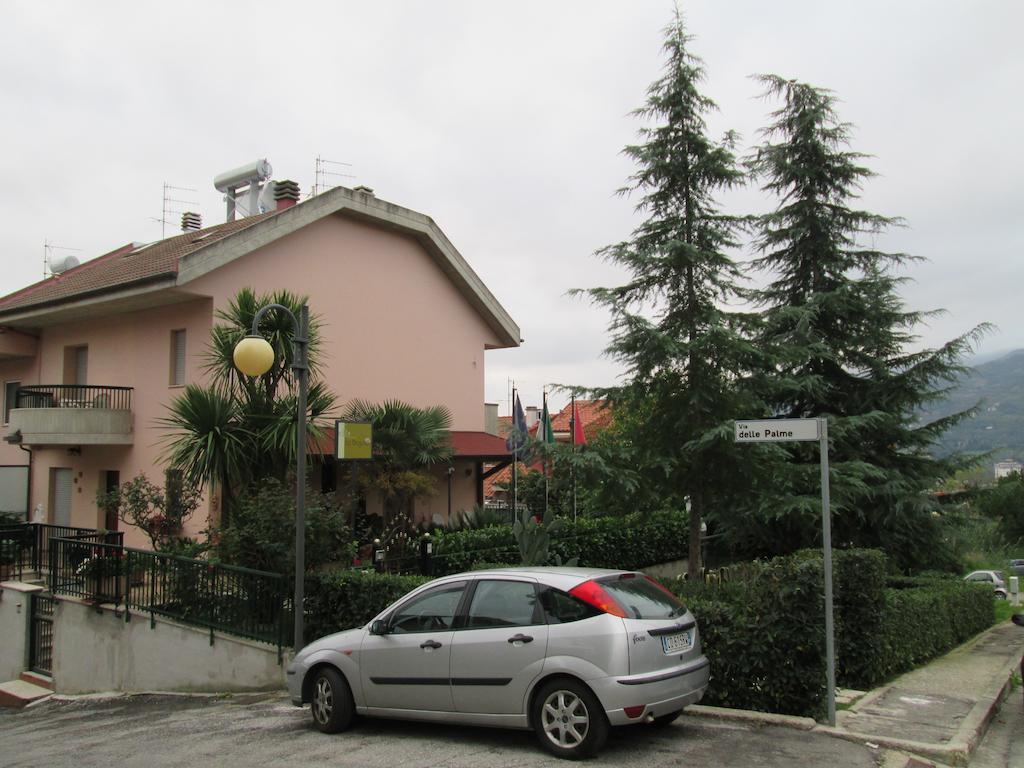 B&B Le Begonie Ascoli Piceno Exterior photo